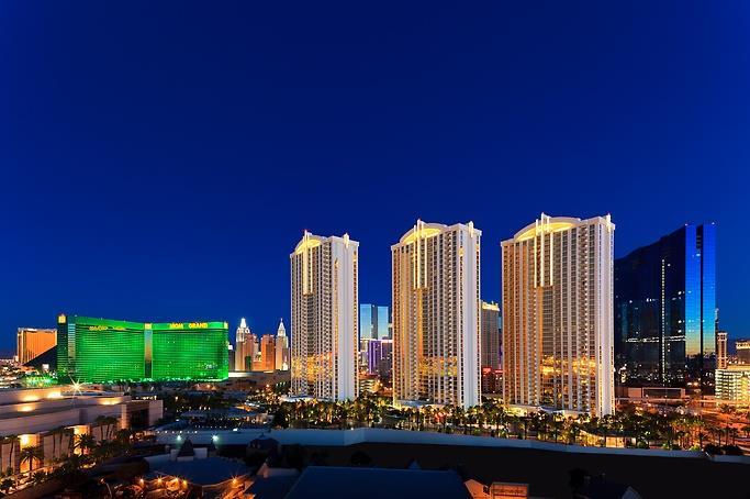 5* LAS VEGAS SUMMER